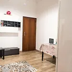 Sea View Teti & Apts Трапани