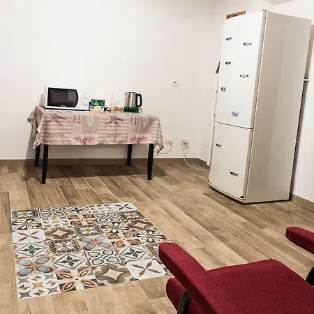 Sea View Teti & Apts 3*